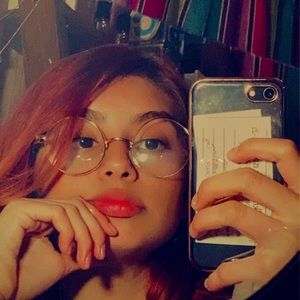 Meet your Posher, Esly